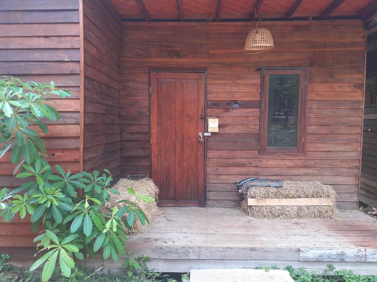 Samaki Guesthouse - Tad Lo Ban Donkhagnoung Zewnętrze zdjęcie