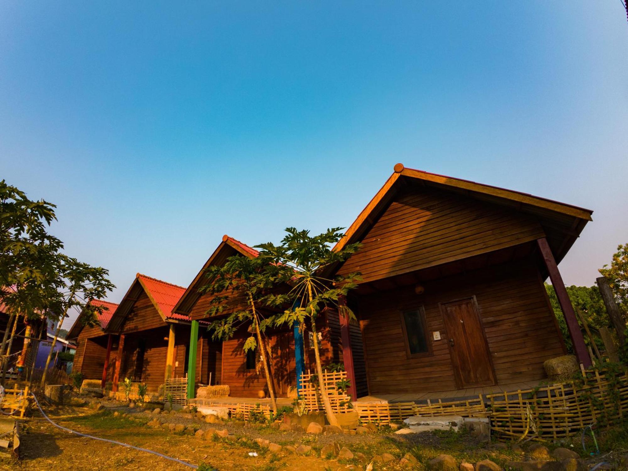 Samaki Guesthouse - Tad Lo Ban Donkhagnoung Zewnętrze zdjęcie