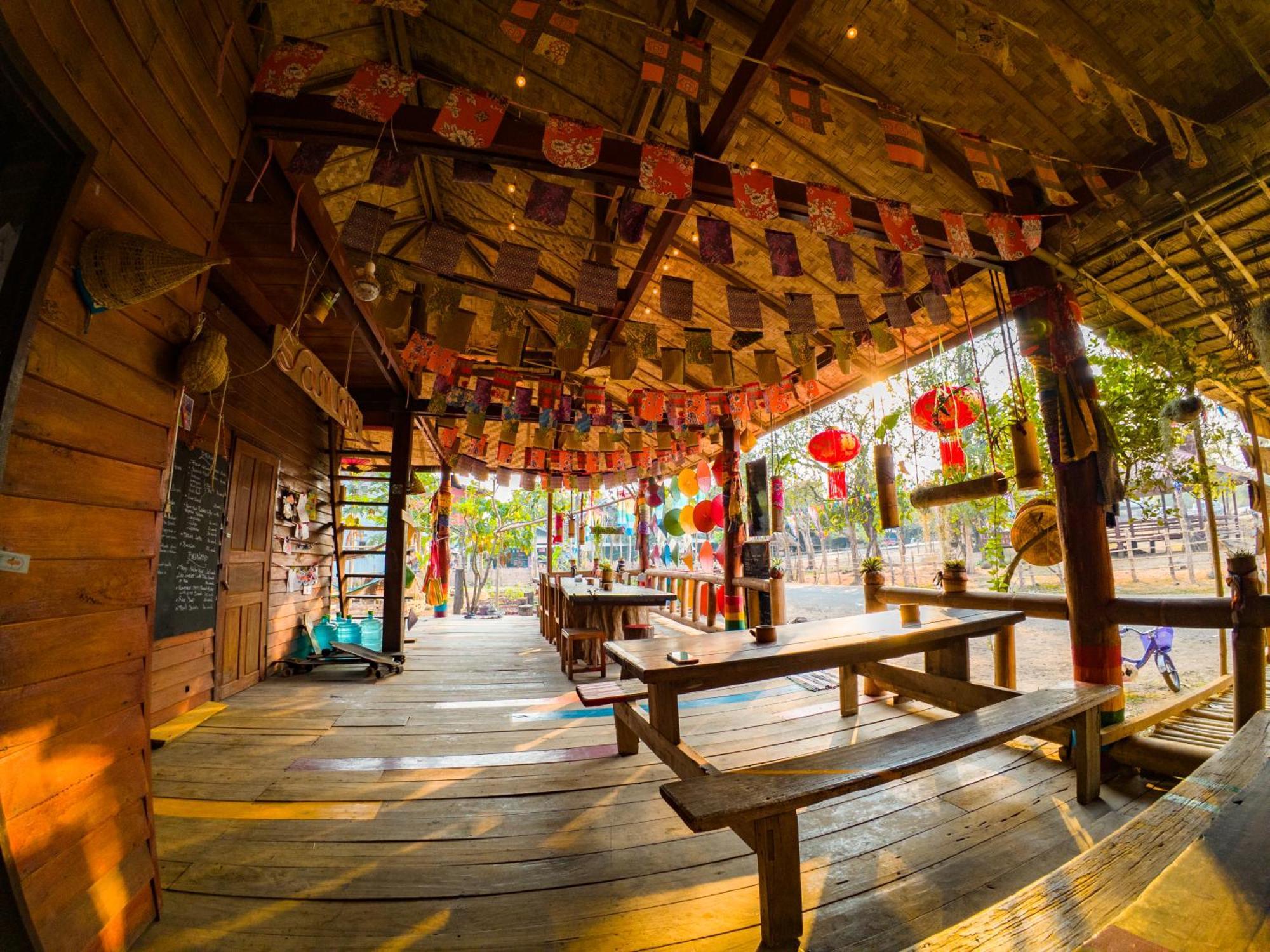 Samaki Guesthouse - Tad Lo Ban Donkhagnoung Zewnętrze zdjęcie